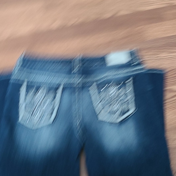 Maurices premium Capri size 11/12 Reg - Picture 2 of 3